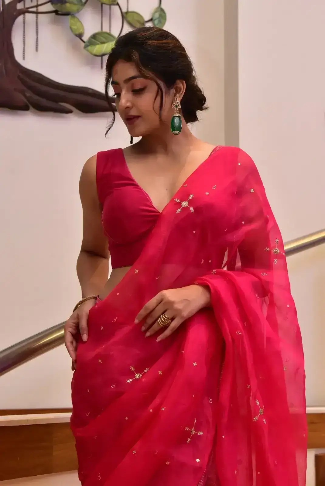INDIAN ACTRESS AVANTIKA MISHRA IMAGES IN RED COLOUR SAREE 10